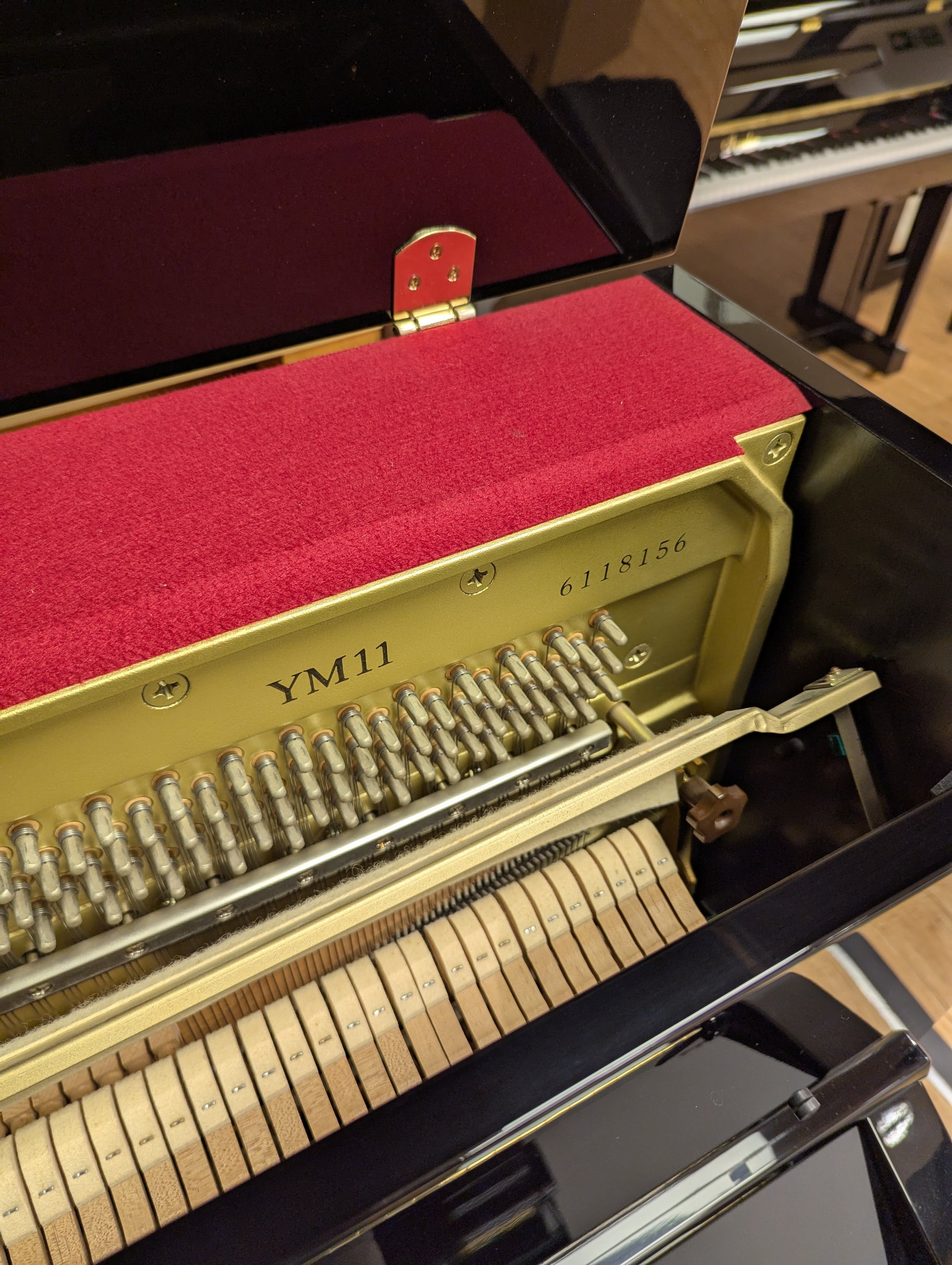 Pre-Owned Yamaha YM11 Upright Piano